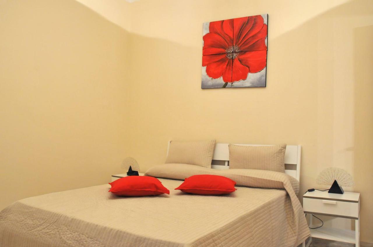Paestum Rosae Bed & Breakfast Bagian luar foto